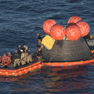 From left to right, Artemis II Mission Specialist Christina Koch and Pilot Victor Glover from NASA, Mission Specialist Jeremy Hansen...