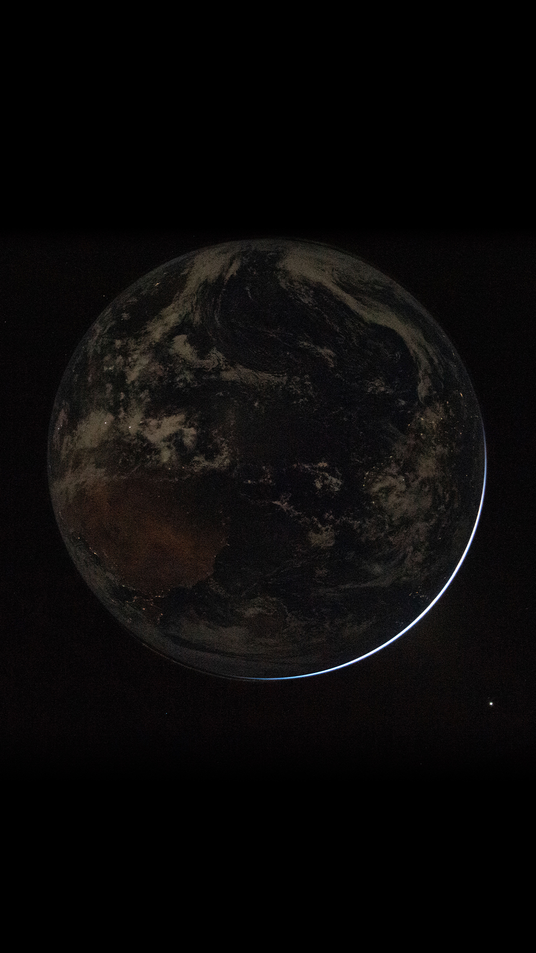 Artemis II Wallpaper : Backlit Earth